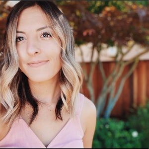 Meet your Posher, Savannah